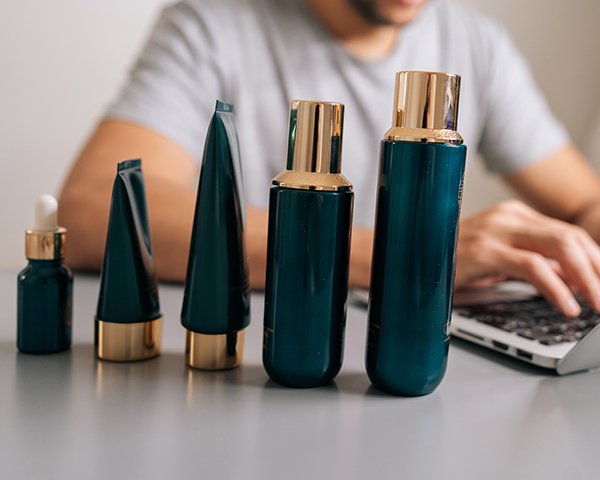 Amira Essence skincare e-commerce brand